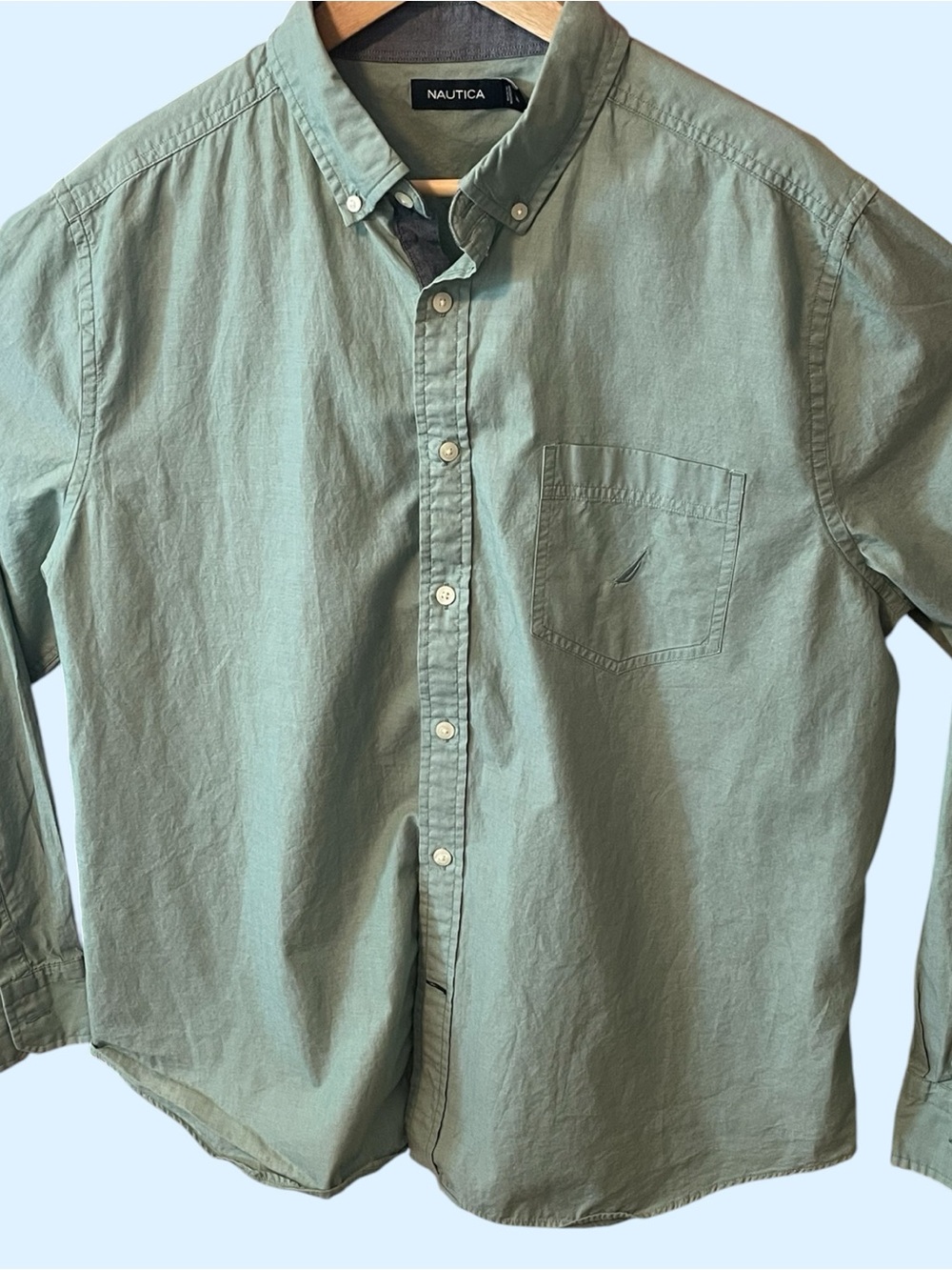 Nautica Men's XL 32:33 Light Sage Green Button-Down Shirt